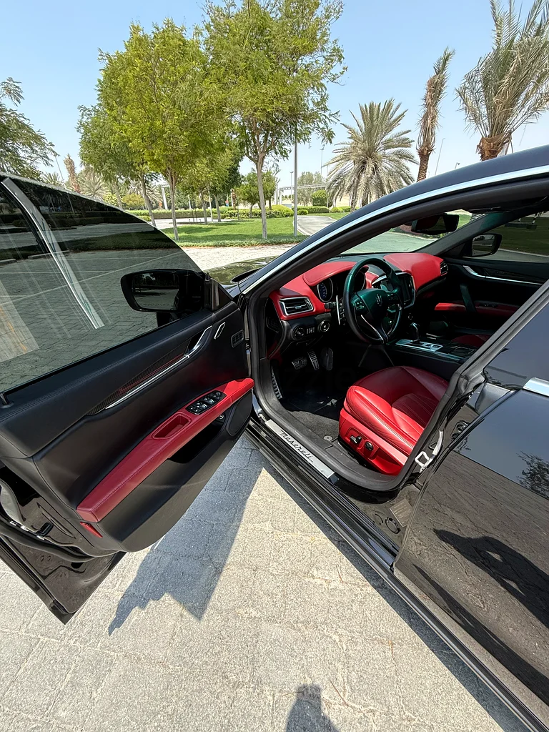 مازيراتي غيبلي إس كيو4، 3.0 لتر V6، مجهزة بالكامل، كربون63613734209153113