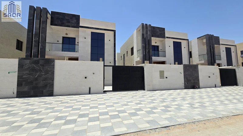 For sale - a luxurious villa with a swimming pool in a prime location in Ajman, high-end finishing, modern design, including registration and ownership63911619940610111