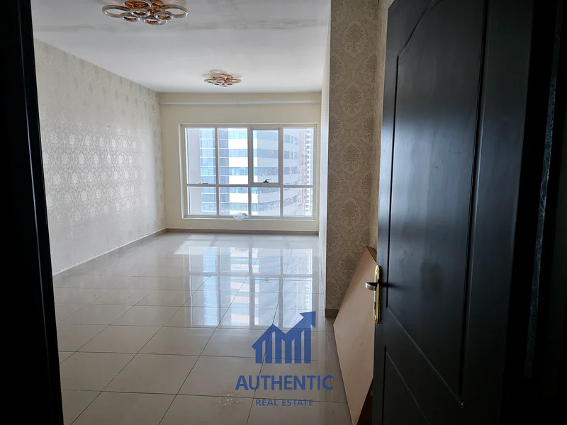 Vacant Unit : Road View | Upper Floor | Huge 1 BR |63987755795331112
