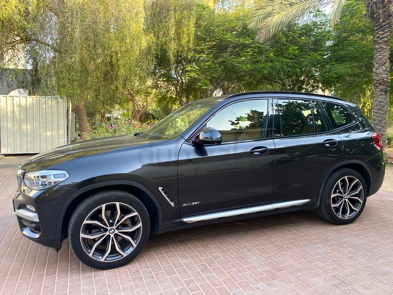 Selling our 2018 X3 X-Drive  X Line (G01)63612092454019112
