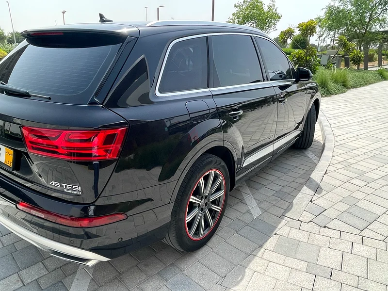 2016 Audi Q7 45 TFSI Quattro | GCC Specs | Non-smoker  | Well Maintained | Diplomat Car63612080381442114