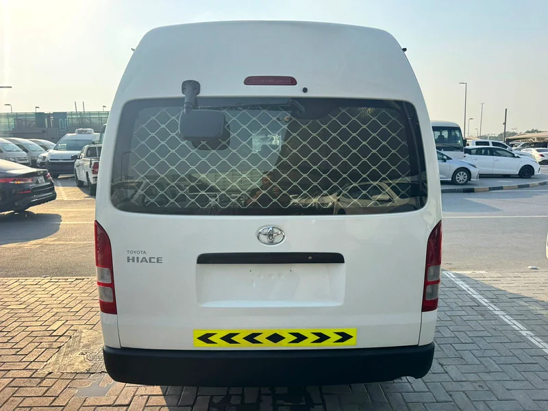 2019 Toyota Hiace Cargo Highroof63612448646787114