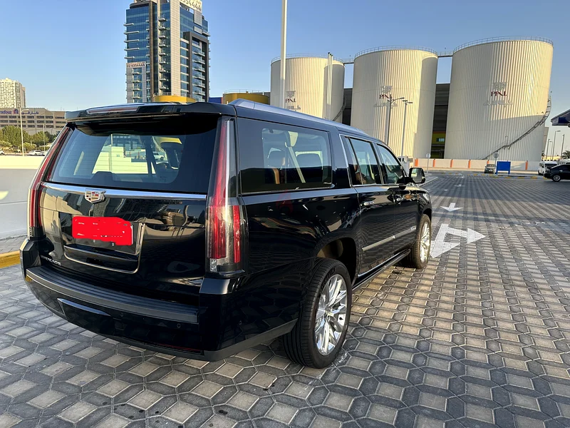 Cadillac Escalade Premium Luxury 2020 GCC with Full Cadillac Service History63612058144386112