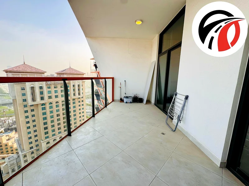 مؤثث بالكامل | طابق عالٍ | إطلالة على برج خليفة63740021554051113