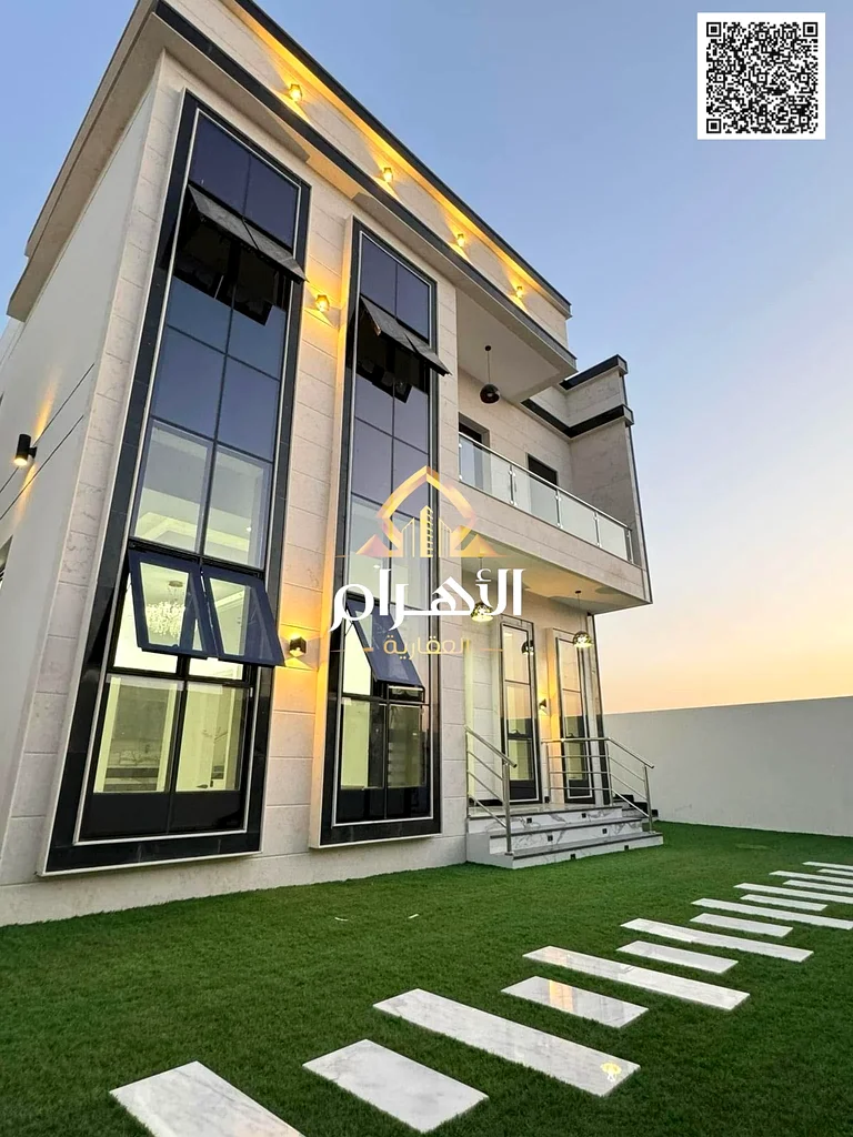 Upscale villa with modern design and spacious areas, including registration fees, ideal for family life!63901036944131112