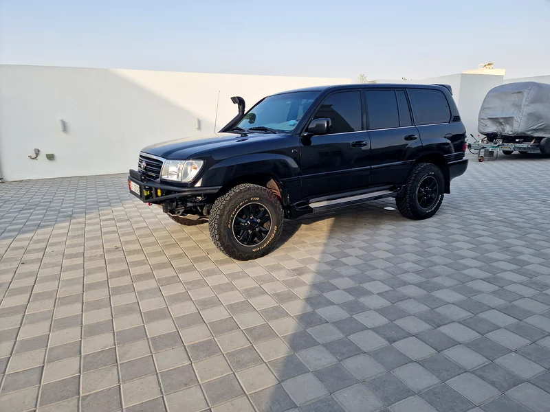 Land Cruiser | Excellent Condition | GCC Spec | Full Service History63613129114626112