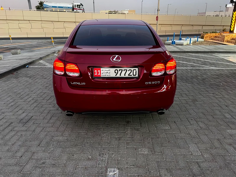 Lexus Gs 300 - GCC - free accident - like new63613463928579112