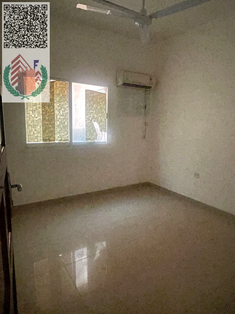 شقة مكونة من غرفتي نوم للإيجار في الروضة 2 بجانب جسر الروضة63722819709185111
