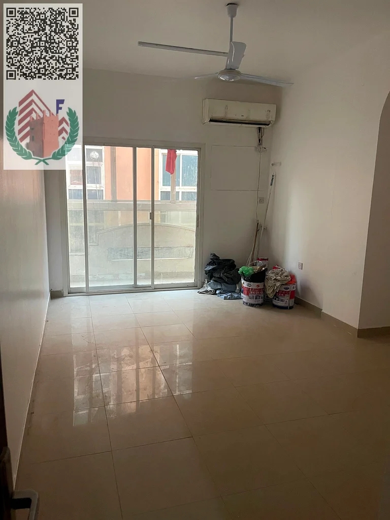شقة مكونة من غرفتي نوم للإيجار في الروضة 2 بجانب جسر الروضة63722819709185112
