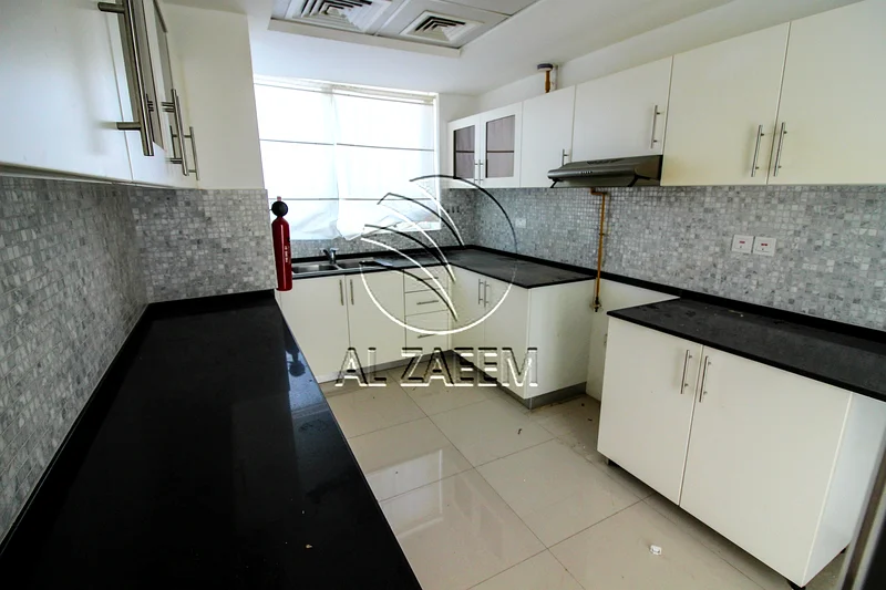 Stunning Sea View | With Rent Refund | Accessible63847962669954114