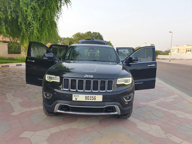 Jeep grand cherokee panroma 3015 low mealig ful servis histry alfateem63612071375874112