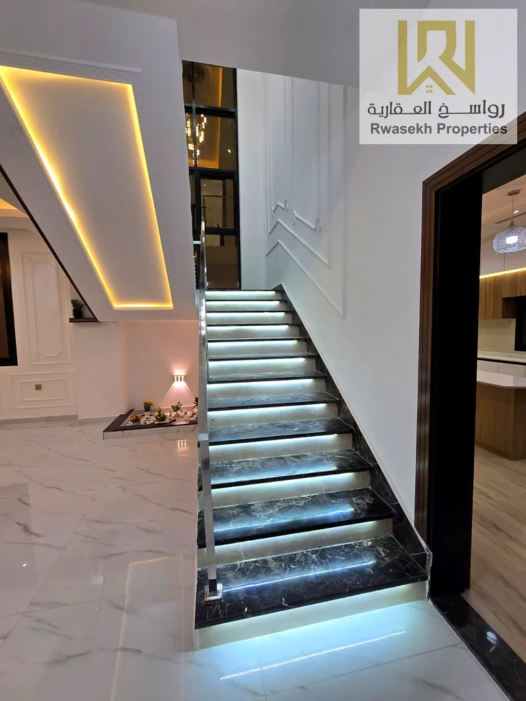 فيلات للبيع في بهية عجمان  مساحة الأرض 3014 قدم  مساحة البناء 3500 قدم   5 غرف، مجلس وصالة، غرفة خادمة، تكييف مركزي، مكيفات63881594334721114