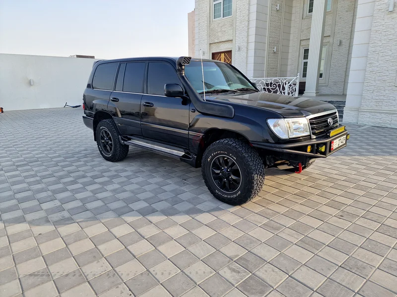 Land Cruiser | Excellent Condition | GCC Spec | Full Service History63613129114626113
