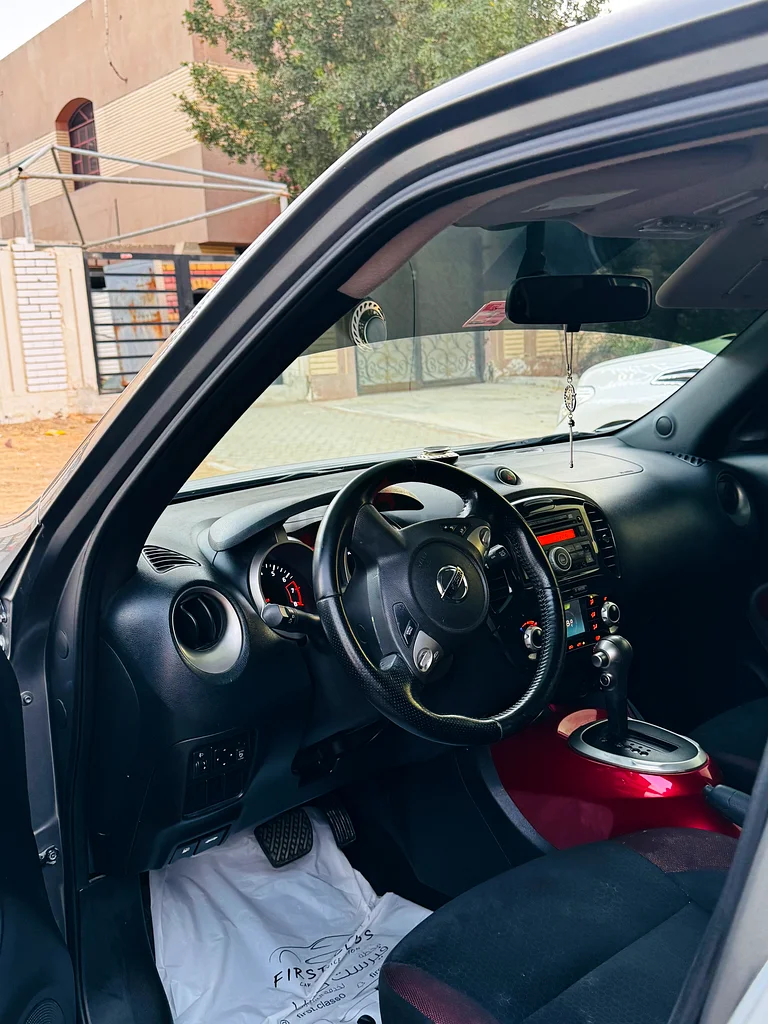Nissan Juke 2014 - Lady Driven |
Family Car | Al Ain63612793378945114