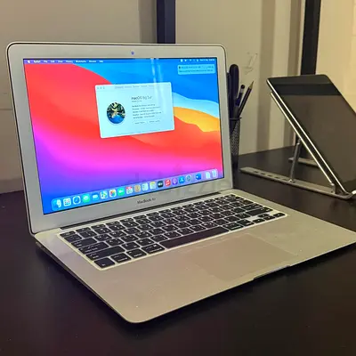 Apple MacBook Air - Sleek Design, Incredible Performance!