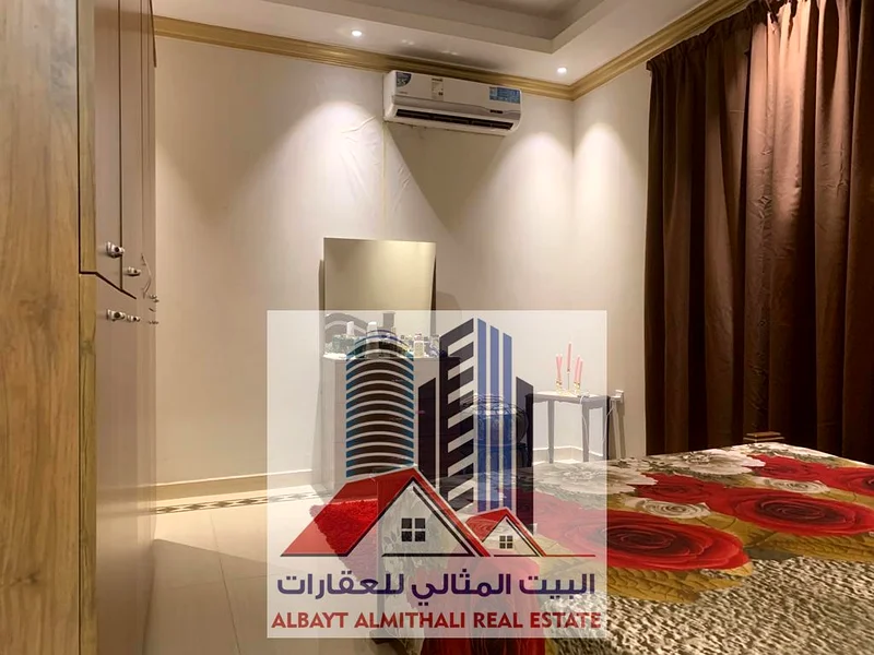 🏡✨ فيلا للإيجار ✨🏡  📍 الروضة 1 – عجمان 📌 موقع متميز، قريب من المدارس والأسواق وجميع الخدمات  ميزات الفيلا:  🛏️ 4 غرف نوم رئيسية  🛋️63722447482625113