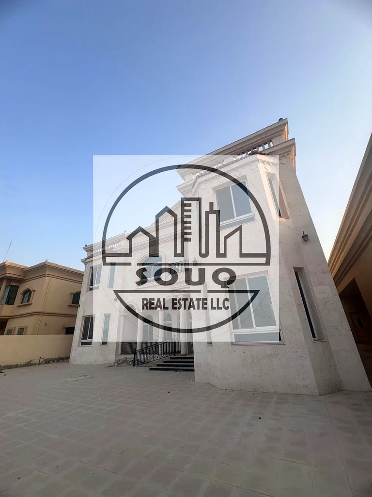 فيلا مملوكة بالكامل في موقع متميز، صفقة ساخنة في رأس الخيمة63855996471170111
