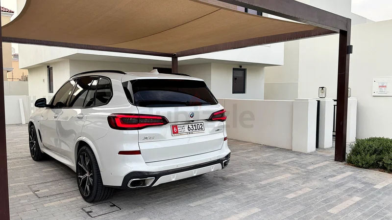 بي إم دبليو X5 xDrive 40i حالة ممتازة، مالك أول - مغترب، حزمة M، ضمان وصيانة63612446473347114