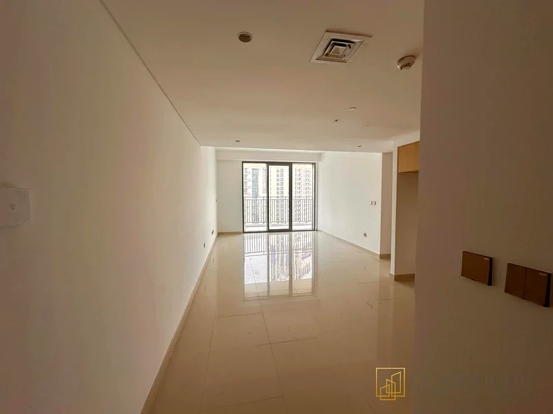 الطابق العالي | جاهز للانتقال | وسائل رفاهية حصرية63760126906370110