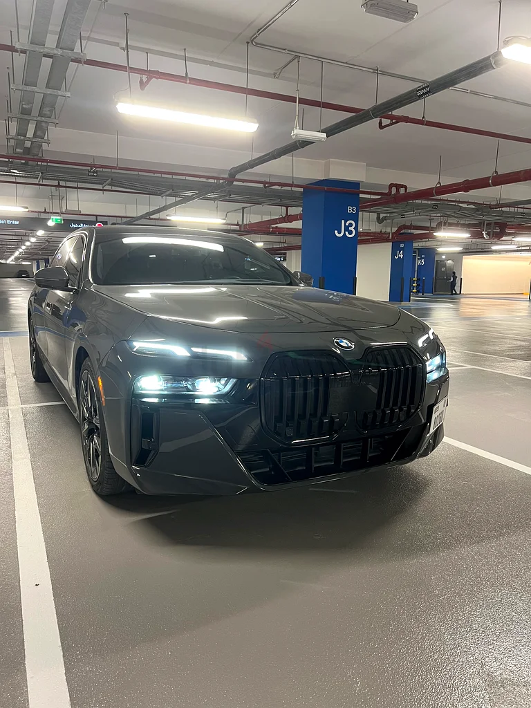 2023 BMW 740i – Fully Loaded, Like New63612445402497111