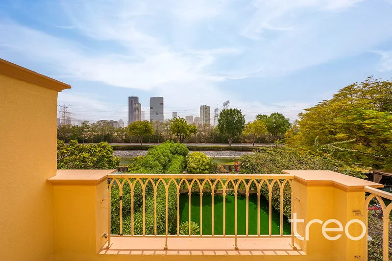 Lake view | Upgraded | Type 3M | VOT63922512561026110