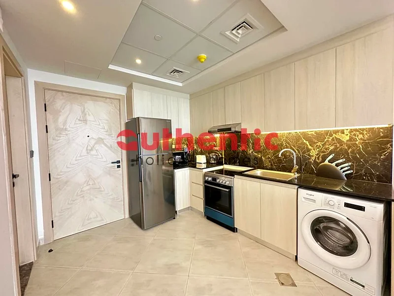 Low Price Offer | Cozy Balcony | High-Rise Views63830257683713113