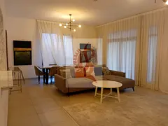 Prime Location I Spacious I Maid Room