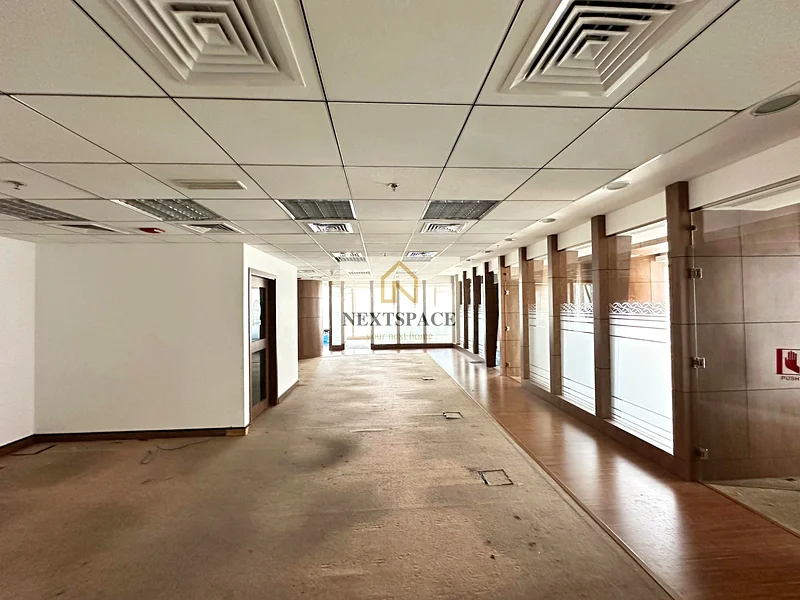 Combined Office | 3 Parking | Near Metro63621017593729111