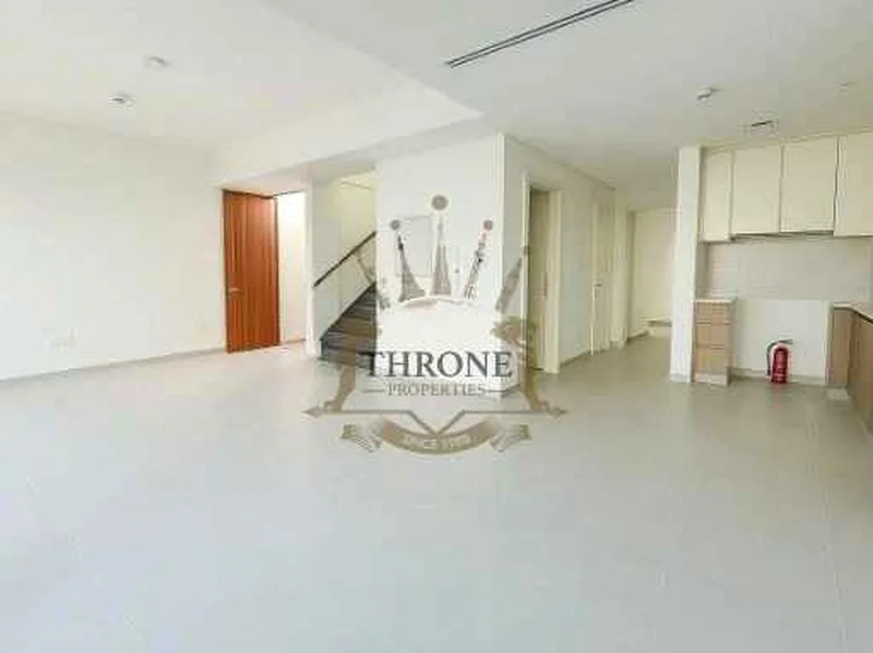 Ready to Move | Premium Location | + Maid63947787157763111