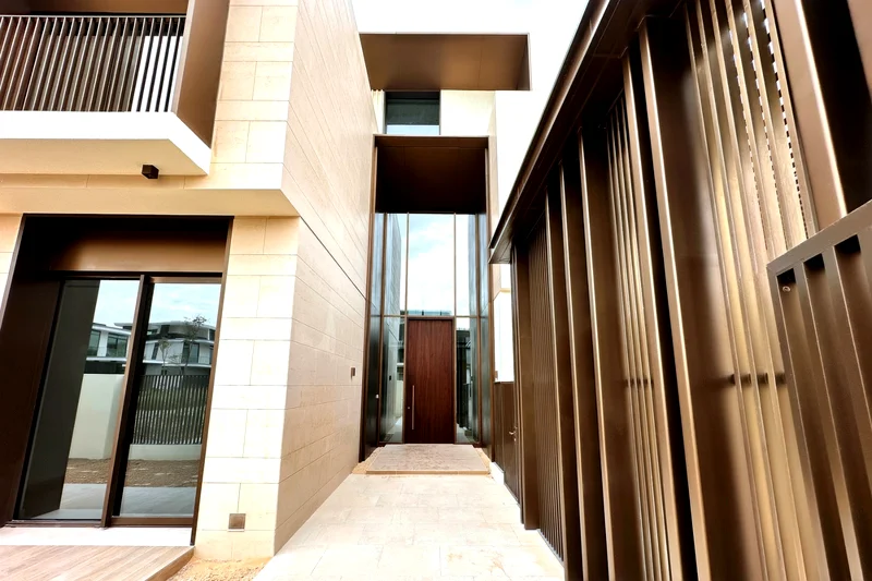 فيلا 5 غرف نوم في بالم هيلز | إيلي صعب | جديدة بالكامل | اتصل الآن63753651061890111