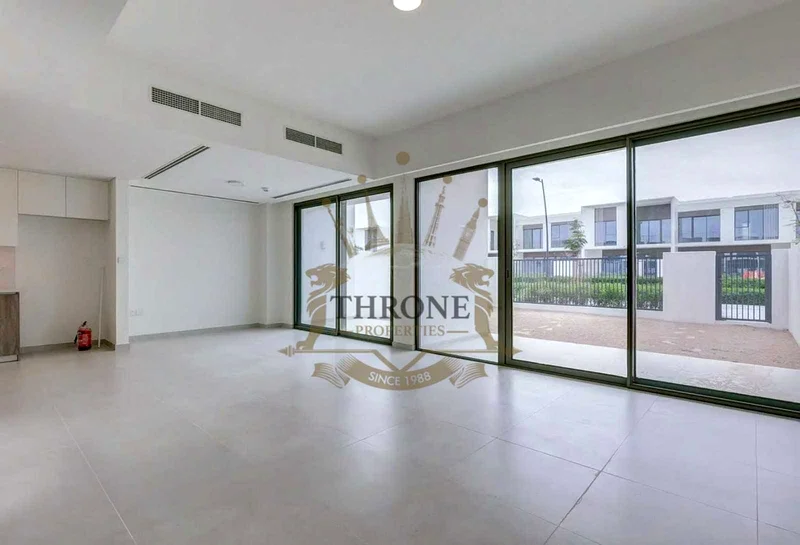 Handover Soon- Close to Amenities- Next to corner unit63947787176578113