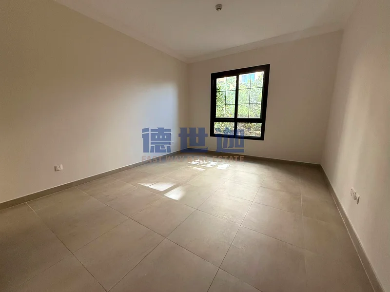 بيع مرهق | شاغر | فناء كبير63915361752705113