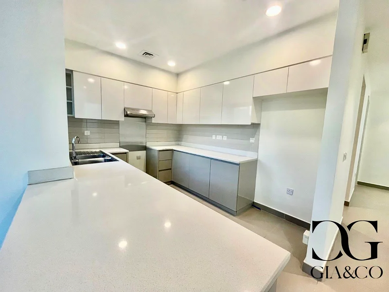 Single Row | Vacant Now | Motivated Landlord63754927036417114