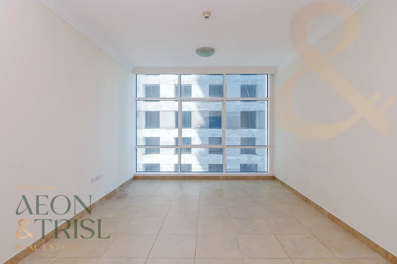 Spacious | 1 Bedroom | Prime Location | Bright63775216652033110