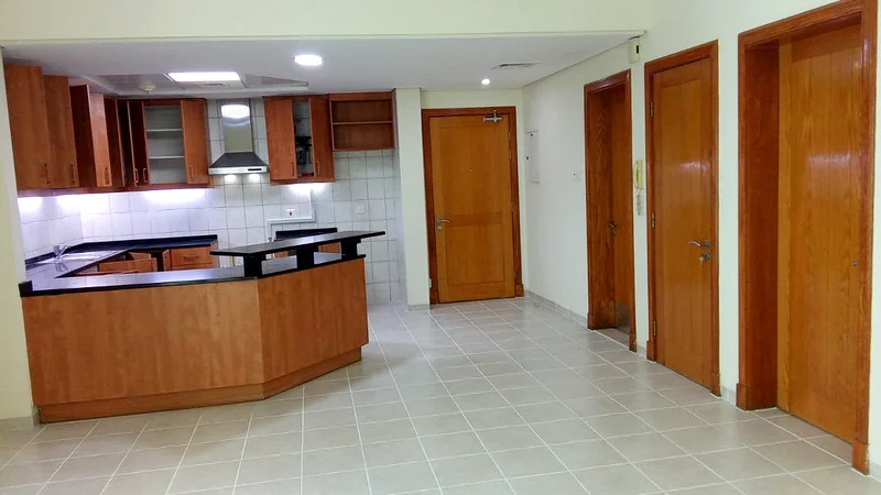 سرير واحد مع شرفة بجوار المترو63729679283715110