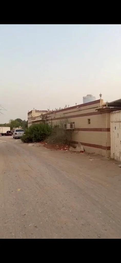 منزل عربي مع فناء واسع – 7740 قدم مربع – رأس الخيمة63855784914818111