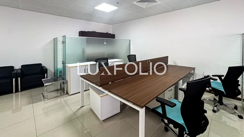 1 x Parking | Furnished | Canal Views63621017516545114