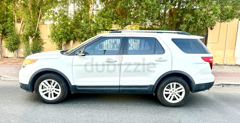 FORD EXPLORER XLT MODEL 2015 GCC SPEC IN EXCELLENT CONDITION63613737187331112