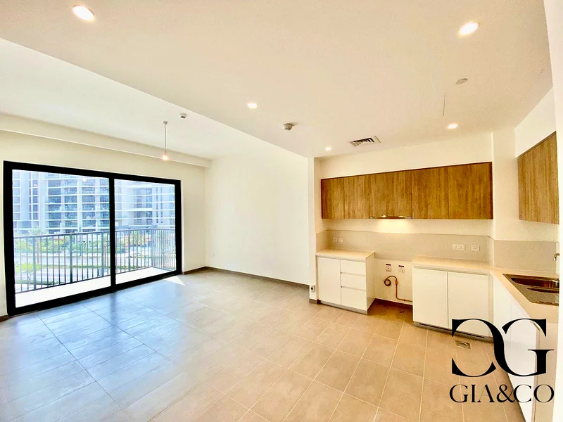 Direct Park Access | Spacious | Chiller Free63754624767489110