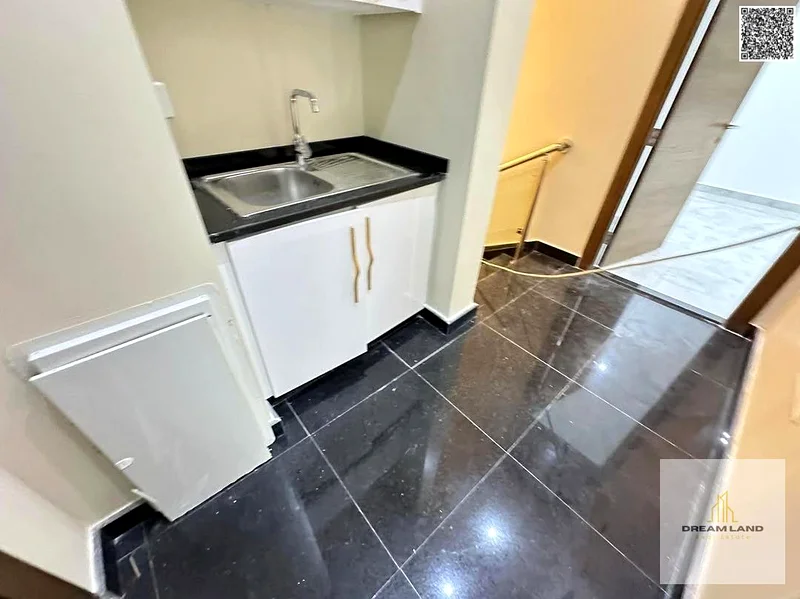 Without a down payment, own a villa for sale in Ajman, Al Helio 1 area. The villa consists of 3 master bedrooms, a council, a hall, and a maid's room.63914106264323111