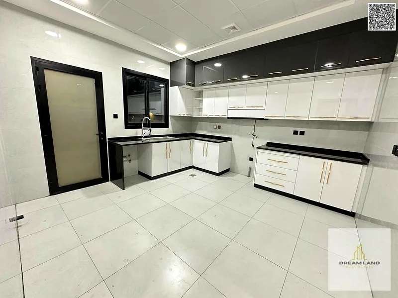 Without a down payment, own a villa for sale in Ajman, Al Helio 1 area. The villa consists of 3 master bedrooms, a council, a hall, and a maid's room.63914106264323113