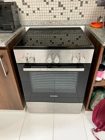 Bosch New Model Electric Cooker 60x60cm with Oven very good condition