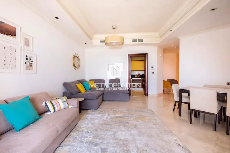 Sea View | Vacant on Transfer | Beachfront64007086869250111