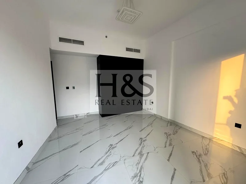 Stuning 1BHK | High ROI | Prime Location63764073655681113