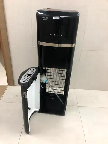 Bottom load water dispenser