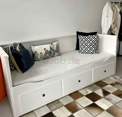 IKEA hamness Day bed with 3 storage drawers underneath and with 2 IKEA mattresses