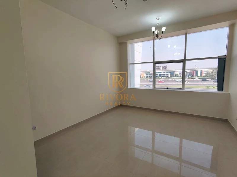 STUDIO I FRONT VIEW I W/ PARKING63744985329793114