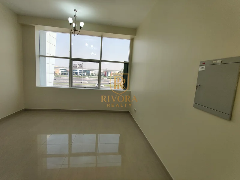 STUDIO I FRONT VIEW I W/ PARKING63744985329793113