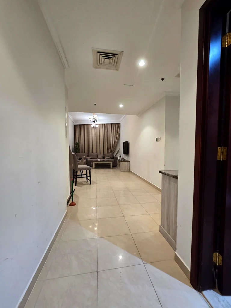 برج كونكير، على طريق الشيخ خليفة مباشرةً، قرب سوق سالم وقريب من مول جاليريا63865773235201112