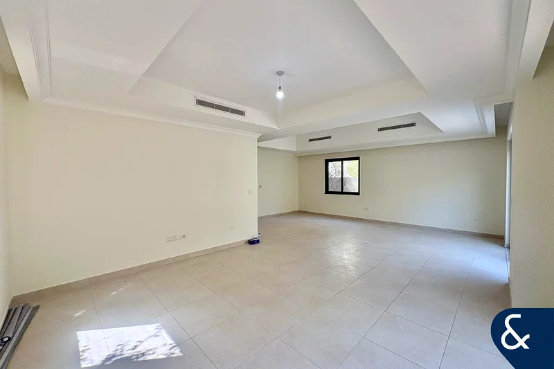 Vacant | Five Bed | Type 6 | Independent63915982673922112